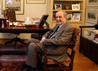 Ο Μητσοτάκης βλέπει έξοδο της χώρας από το ευρώ!