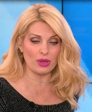 “Λύγισε” η Ελένη Μενεγάκη on air! (Βίντεο)