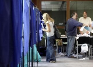 ΕΚΛΟΓΕΣ 2015: Οι αλλαγές στην κατανομή των βουλευτικών εδρών