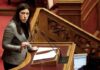 Απίστευτη γκάφα της Ζωής Κωνσταντοπούλου στην κηδεία του Ντέμη Ρούσσου
