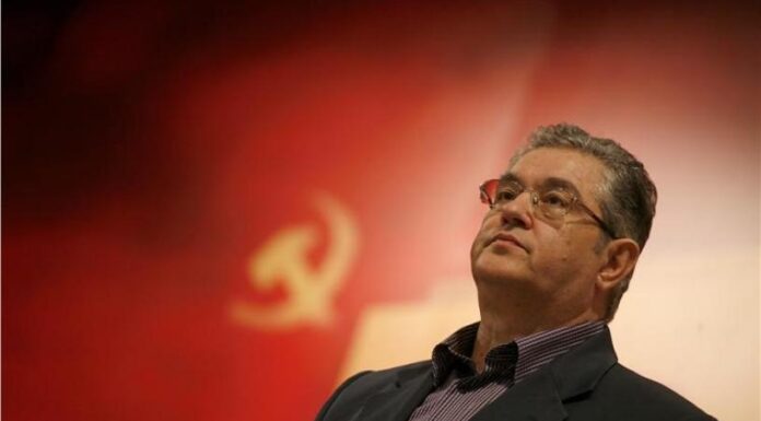 Ομιλία του Δημήτρη Κουτσούμπα στο ΣΕΦ