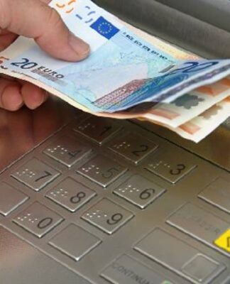 Πάτρα: Κοίταξε το υπόλοιπο στον τραπεζικό της λογαριασμό και έμεινε άφωνη!