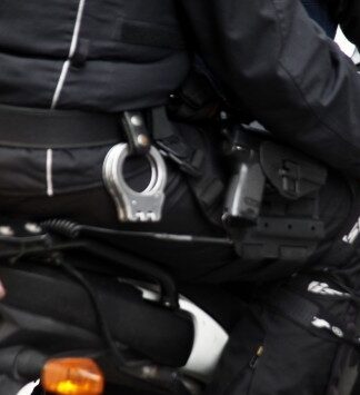 Χειροπέδες σε 71χρονο για χρέη πάνω από 5 εκατομμύρια ευρώ!