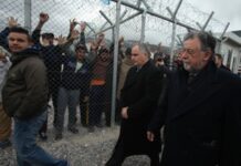Λουκέτο στο κέντρο κράτησης μεταναστών στην Αμυγδαλέζα