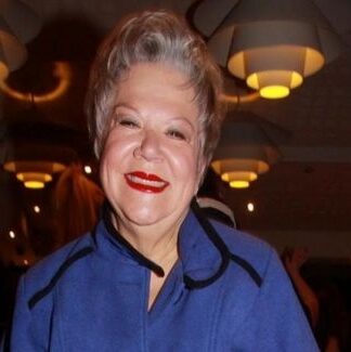 Η μεγάλη μάχη της Τένιας Μακρή με τον καρκίνο (φωτο)