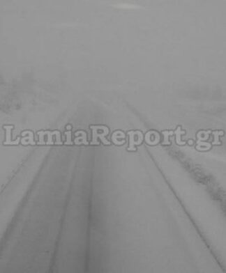 Δίπλωσε νταλίκα στην Eθνική οδό Αθηνών – Λαμίας