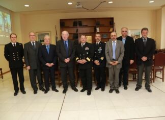 Στο λιμάνι του Πειραιά 8 πολεμικά πλοία – Δείτε γιατί έδεσαν στο μεγάλο λιμάνι