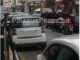 Χαμός με τα διπλοπαρκαρισμένα στον Κορυδαλλό – Επί ποδός η τροχαία (φωτορεπορτάζ)