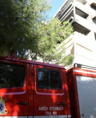 Απανθρακώθηκε ηλικιωμένος σε διαμέρισμα στην Αθήνα