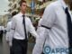 ΣΥΓΚΛΟΝΙΣΤΙΚΟ: Με μαύρα περιβραχιόνια για τον Βαγγέλη Γιακουμάκη παρέλασαν μαθητές στην Καλαμάτα!