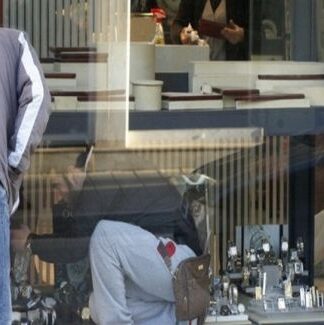 Τρόμος στην Καλλιθέα: Ληστές μπήκαν σε κοσμηματοπωλείο και χτύπησαν τον ιδιοκτήτη