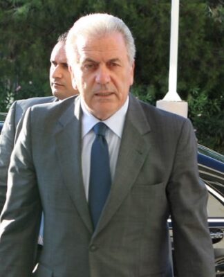 ΒΟΜΒΑ: Παραιτήθηκε ο Αβραμόπουλος από αντιπρόεδρος της ΝΔ