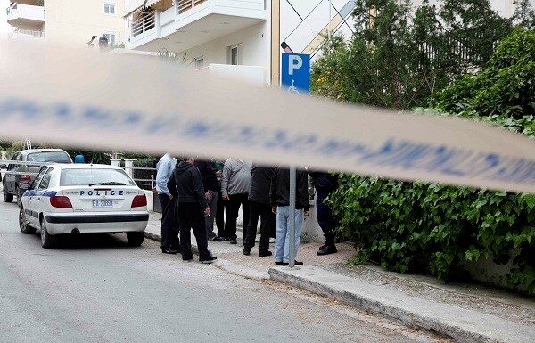 Σκότωσε σύζυγο και πεθερά και αυτοκτόνησε μπροστά στα παιδιά του