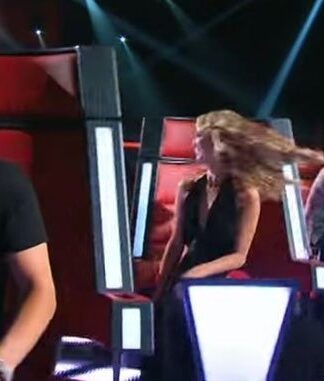THE VOICE: Στα πρώτα 10 δευτερόλεπτα, πετάχτηκαν από την καρέκλα τους και οι 4