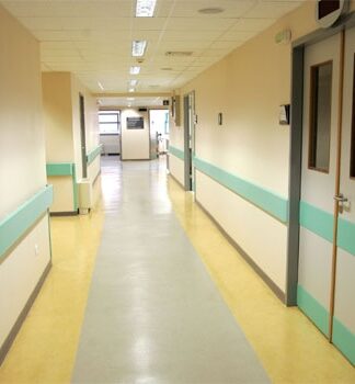 Συγκλονίζει η αντίδραση γιατρού μόλις έχασε 19χρονο ασθενή του! (φωτο)