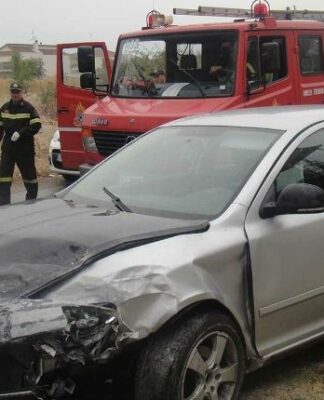 Ελληνίδα τραγουδίστρια τράκαρε και εγκατέλειψε το θύμα στον δρόμο (φωτο)