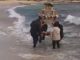 Περιφορά Επιταφίου στη θάλασσα (Βίντεο)