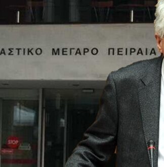 Στον Πειραιά για τα δικαστήρια ο Νίκος Παρασκευόπουλος