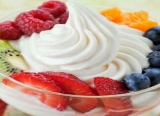 Συνταγή για λαχταριστό frozen yogurt με 3 μόνο υλικά!