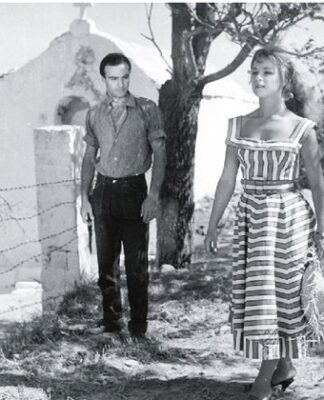 Τα καπρίτσια της Βουγιουκλάκη και τα γυρίσματα στην Αίγινα!