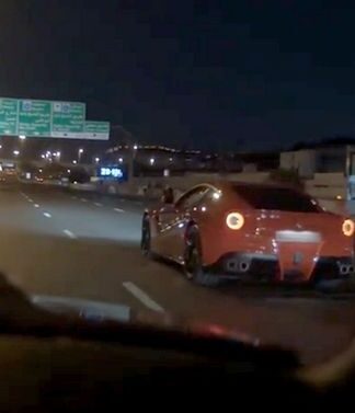 Άπειρος οδηγός τρακάρει καινούρια Ferrari 315.000 δολαρίων