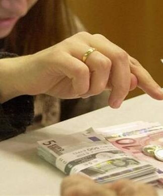 Οικογενειακά επιδόματα: Πώς θα κάνετε την αίτηση χορήγησης