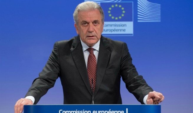 ΠΕΙΡΑΙΑΣ: Ο Αβραμόπουλος σε σύσκεψη για το μεταναστευτικό