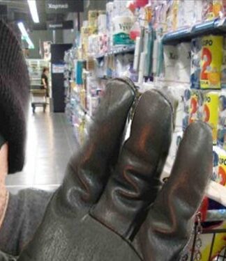 ΝΙΚΑΙΑ: Ένοπλη ληστεία σε μίνι μάρκετ