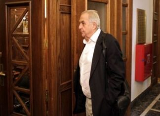 Βόμβες Φλαμπουράρη για εκλογές και χρέος!