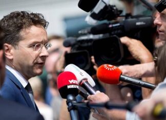 Ντάισελμπλουμ: Βιώσιμο έως το 2030 το ελληνικό χρέος