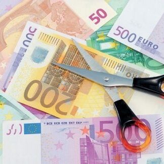 Μαχαίρι σε όσους παίρνουν σύνταξη πάνω από 1.000 ευρώ – Τι θα συμβεί με την επικουρική
