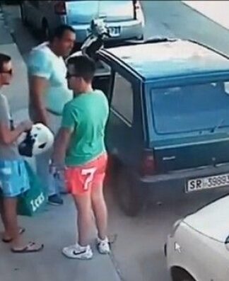 Δείτε πώς να ξεπαρκάρετε το αυτοκίνητό σας σε λιγότερο από 5 δευτερόλεπτα!