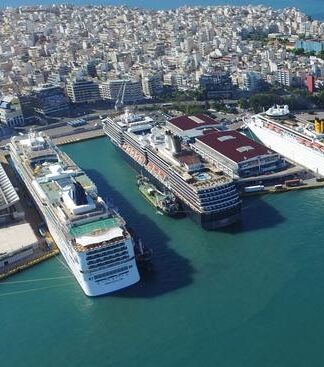 Αφετηρία για κρουαζιέρες γίνεται ο Πειραιάς