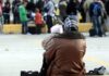 Περισσότεροι από 3.000 πρόσφυγες έφτασαν το πρωί στον Πειραιά