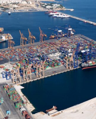 Ο Πειραιάς, το πιο σημαντικό διαμετακομιστικό κέντρο στην Ανατολική Μεσόγειο