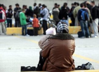 Ακόμα 1.800 πρόσφυγες στον Πειραιά σήμερα