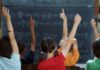 ΓΟΝΕΙΣ ΠΡΟΣΟΧΗ: Αυτή είναι η νέα ΕΠΙΚΙΝΔΥΝΗ μόδα στα σχολεία!
