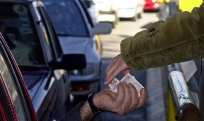 Ταξιδεύετε στην Πελοπόννησο; Δείτε πόσα διόδια θα πληρώσετε