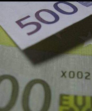 Οι έξι φόροι που πρέπει να πληρωθούν μέχρι το τέλος του 2015