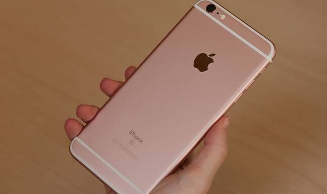 Το «μαγικό κόλπο» που θα κάνει πιο γρήγορο το iPhone σας και το μυστικό κουμπί που σώζει ζωές