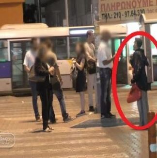 Το ΒΙΝΤΕΟ με τον “άστεγο” στο κέντρο της Αθήνας που έχει γίνει Viral τις τελευταίες ώρες!