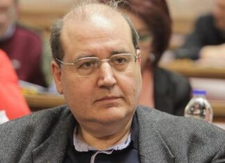Στη Βουλη δύο μηνυτήριες αναφορές σε βάρος του υπουργού Παιδείας Νίκου Φίλη