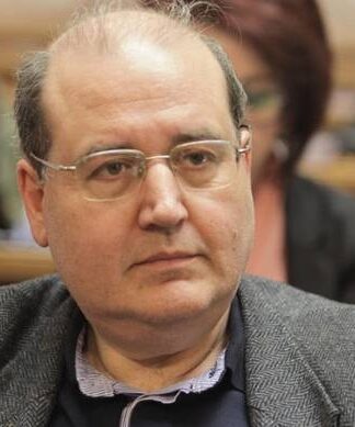 Στη Βουλη δύο μηνυτήριες αναφορές σε βάρος του υπουργού Παιδείας Νίκου Φίλη