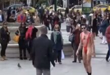 ΑΠΙΣΤΕΥΤΟ ΒΙΝΤΕΟ: Ο τύπος που κυκλοφορεί ημίγυμνος στο Σύνταγμα και το Μοναστηράκι!