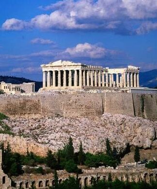 ΤΡΟΜΟΣ στην Ακρόπολη με δύο ένοπλους άνδρες