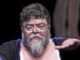 ΑΓΡΙΟ ΚΡΑΞΙΜΟ: «Μαζευτείτε σούργελα του κερ@τα!» – Σε ποιον τα έχωσε ο Σταμάτης Κραουνάκης;;;