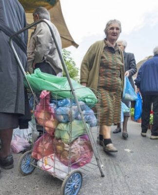 ΝΤΡΟΠΗ: Πρόστιμο 10.000 ευρώ σε 65χρονη καρκινοπαθή… επειδή είναι φτωχή!