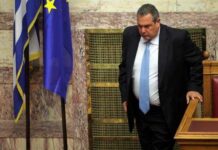 Η φωτογραφία του Καμμένου με… καρχαρία!