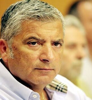 ΣΚΛΗΡΗ ΑΠΑΝΤΗΣΗ Πατούλη στους Ράδιο Αρβύλα!