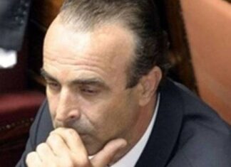Δεν μπορείτε να φανταστείτε με τι ασχολείται σήμερα ο «ταξίαρχος Θεοχάρης»! (ΒΙΝΤΕΟ)